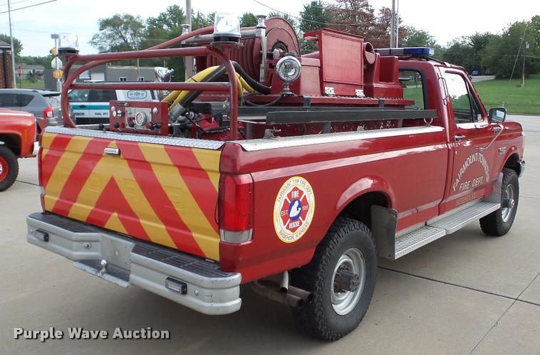image for item DA2896 1988 Ford F350 fire truck