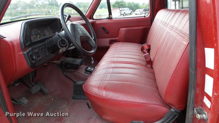 image for item DA2896 1988 Ford F350 fire truck