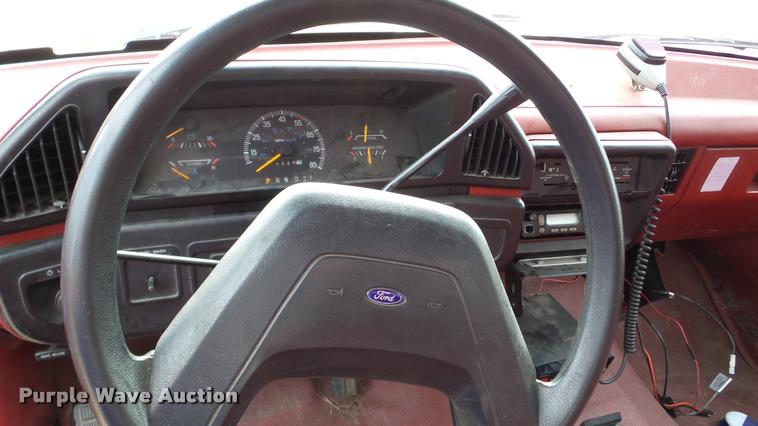 image for item DA2896 1988 Ford F350 fire truck