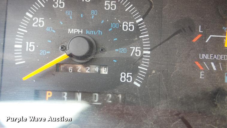 image for item DA2896 1988 Ford F350 fire truck