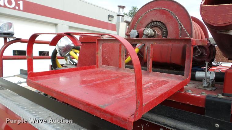 image for item DA2896 1988 Ford F350 fire truck