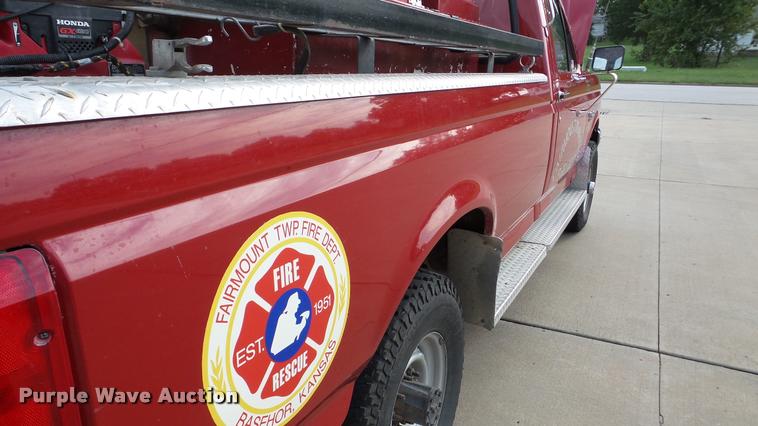 image for item DA2896 1988 Ford F350 fire truck