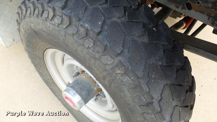 image for item DA2896 1988 Ford F350 fire truck