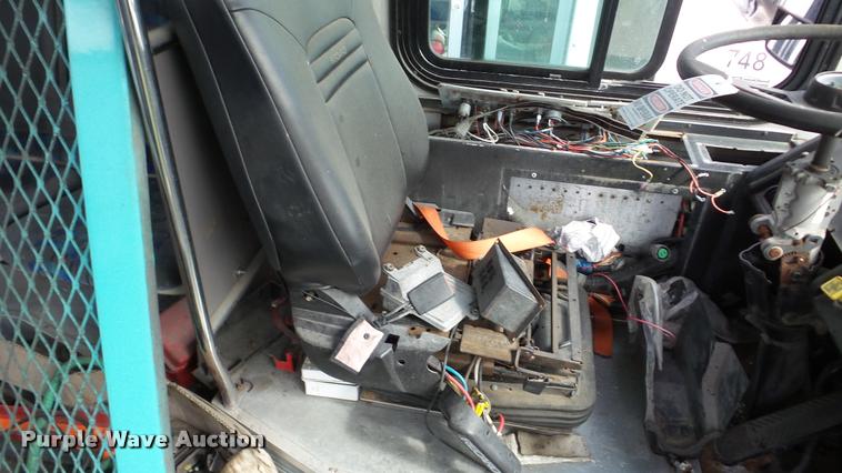 image for item DA2914 2002 Neoplan Eldorado National shuttle bus