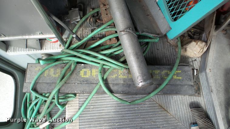 image for item DA2914 2002 Neoplan Eldorado National shuttle bus