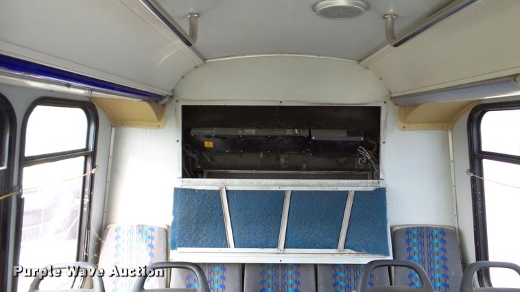 image for item DA2914 2002 Neoplan Eldorado National shuttle bus