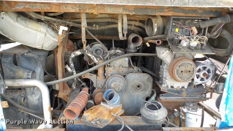 image for item DA2914 2002 Neoplan Eldorado National shuttle bus