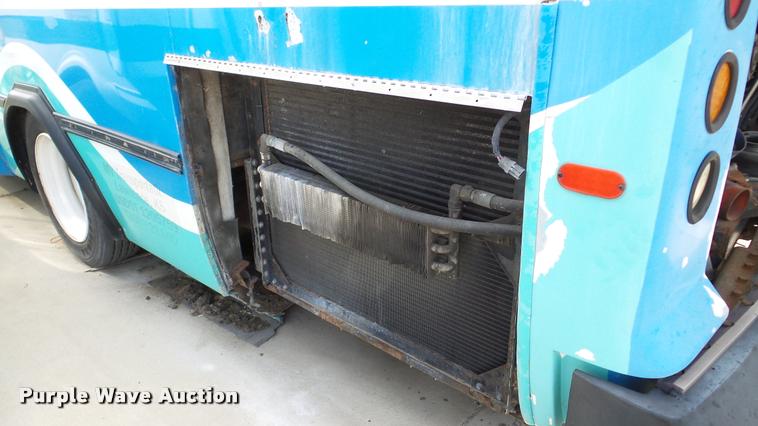 image for item DA2914 2002 Neoplan Eldorado National shuttle bus