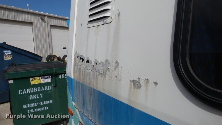 image for item DA2914 2002 Neoplan Eldorado National shuttle bus