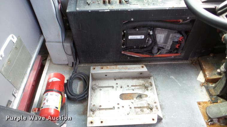 image for item DA2915 2002 Neoplan Eldorado National shuttle bus