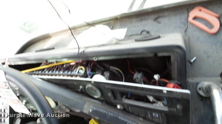 image for item DA2915 2002 Neoplan Eldorado National shuttle bus