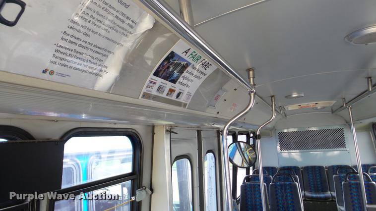 image for item DA2915 2002 Neoplan Eldorado National shuttle bus