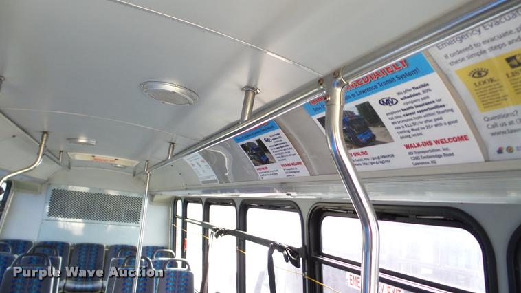 image for item DA2915 2002 Neoplan Eldorado National shuttle bus