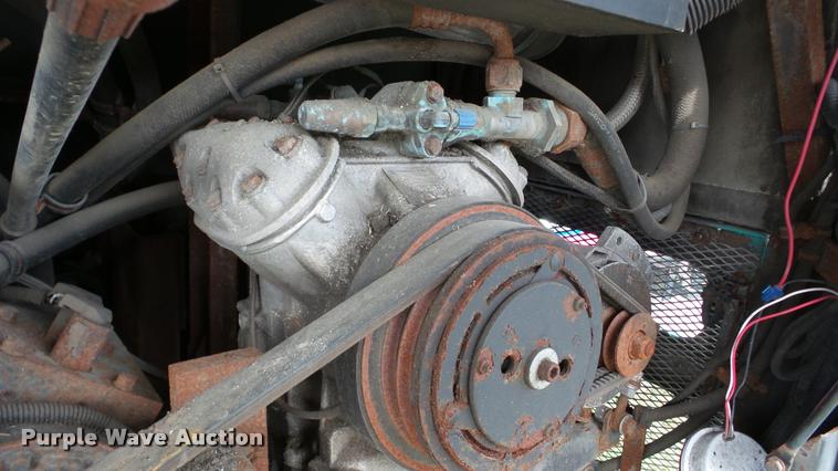 image for item DA2915 2002 Neoplan Eldorado National shuttle bus