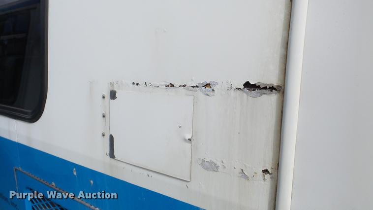 image for item DA2915 2002 Neoplan Eldorado National shuttle bus