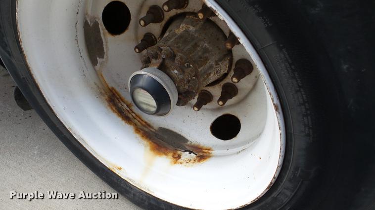 image for item DA2915 2002 Neoplan Eldorado National shuttle bus