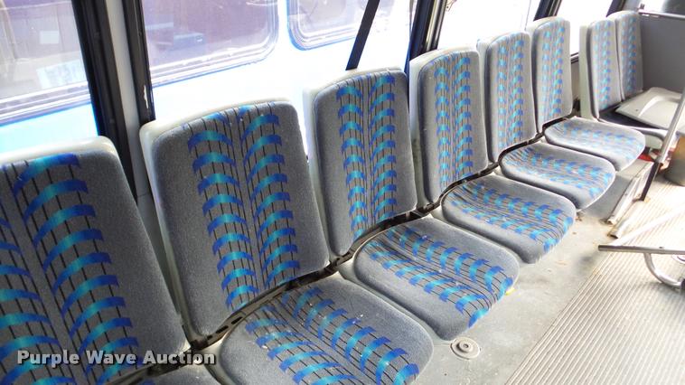 image for item DA2916 2002 Neoplan Eldorado National shuttle bus