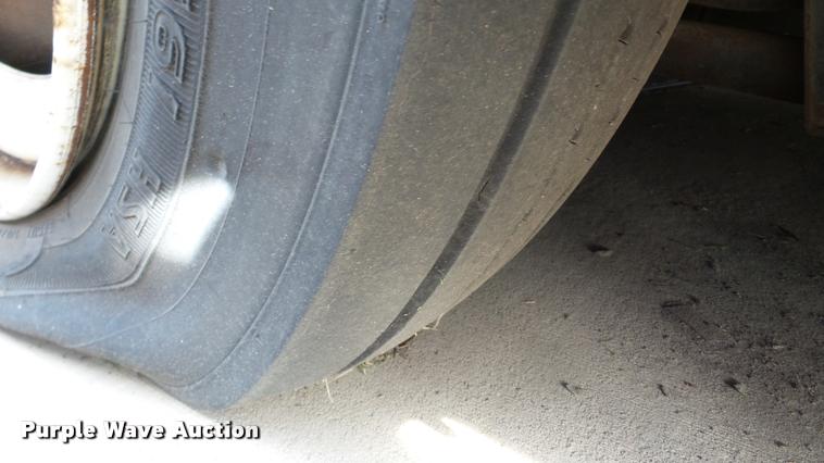 image for item DA2916 2002 Neoplan Eldorado National shuttle bus