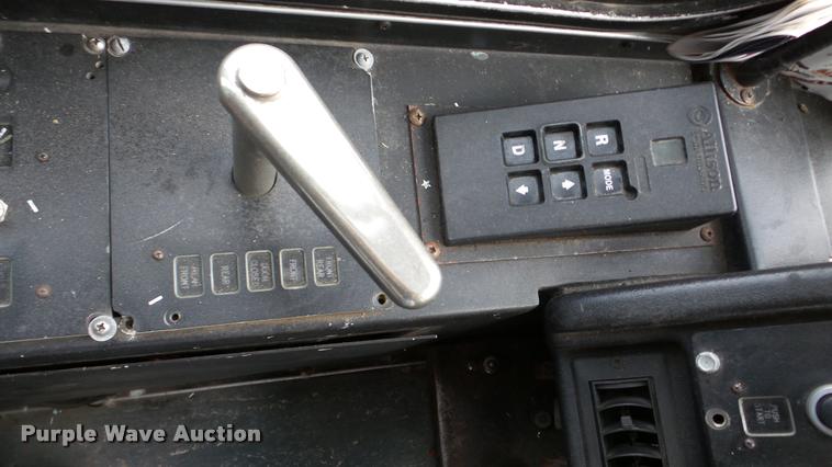 image for item DA2917 2002 Neoplan Eldorado National shuttle bus