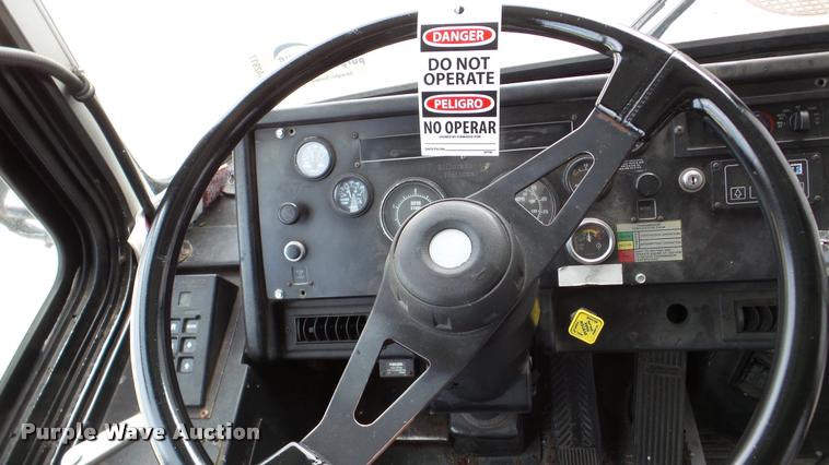 image for item DA2917 2002 Neoplan Eldorado National shuttle bus