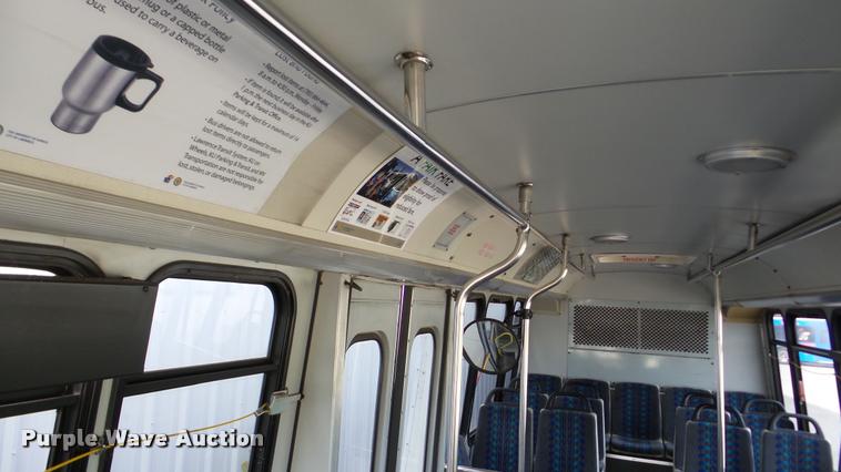 image for item DA2917 2002 Neoplan Eldorado National shuttle bus