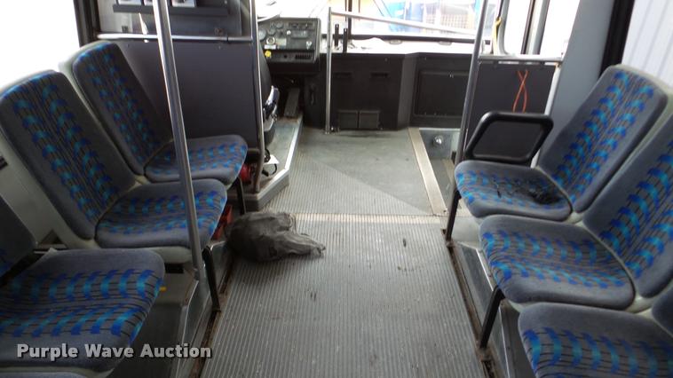 image for item DA2917 2002 Neoplan Eldorado National shuttle bus