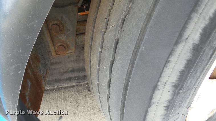 image for item DA2917 2002 Neoplan Eldorado National shuttle bus