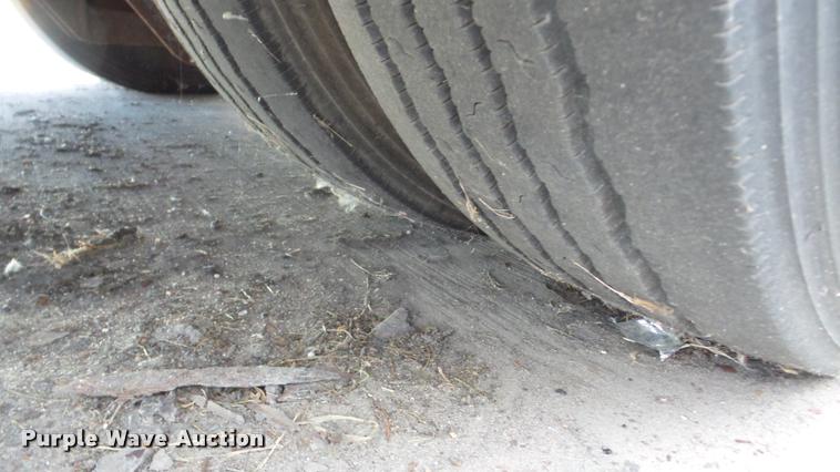 image for item DA2917 2002 Neoplan Eldorado National shuttle bus