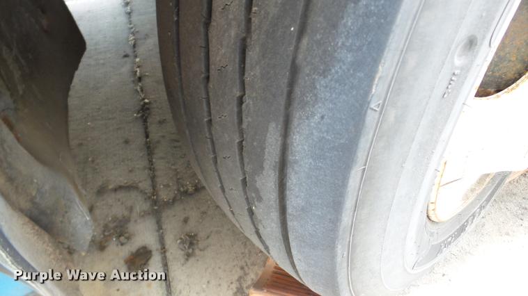 image for item DA2917 2002 Neoplan Eldorado National shuttle bus