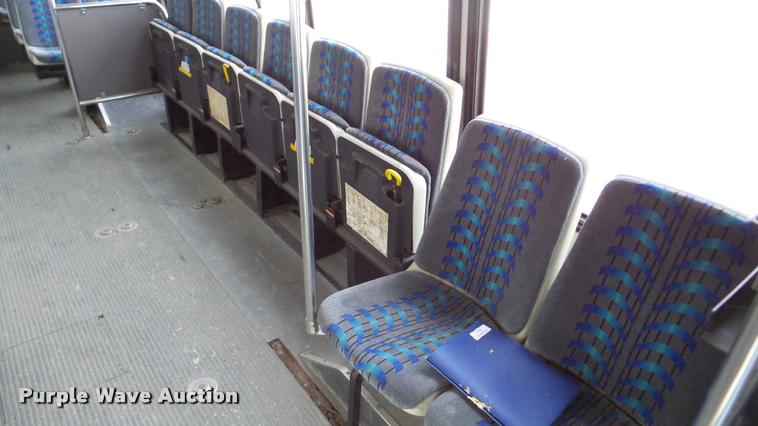 image for item DA2918 2002 Neoplan Eldorado National shuttle bus