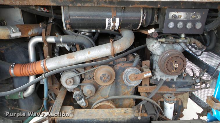 image for item DA2918 2002 Neoplan Eldorado National shuttle bus