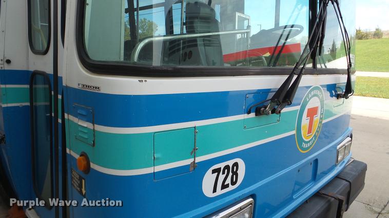 image for item DA2918 2002 Neoplan Eldorado National shuttle bus