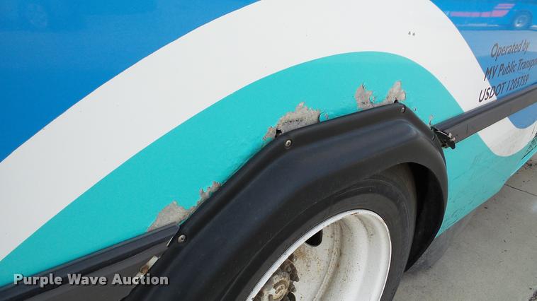 image for item DA2918 2002 Neoplan Eldorado National shuttle bus