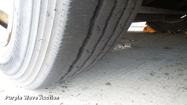 image for item DA2918 2002 Neoplan Eldorado National shuttle bus