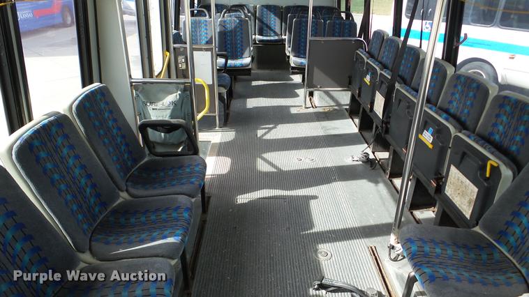 image for item DA2919 2002 Neoplan Eldorado National shuttle bus