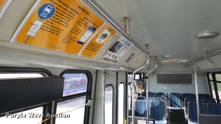 image for item DA2919 2002 Neoplan Eldorado National shuttle bus