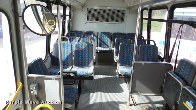 image for item DA2919 2002 Neoplan Eldorado National shuttle bus