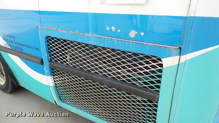 image for item DA2919 2002 Neoplan Eldorado National shuttle bus