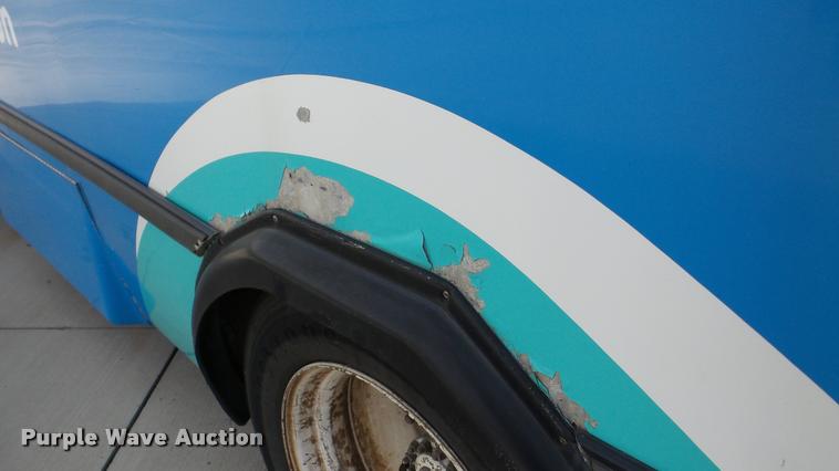 image for item DA2919 2002 Neoplan Eldorado National shuttle bus