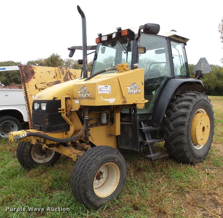 image for item DA3753 2000 New Holland TS100 tractor