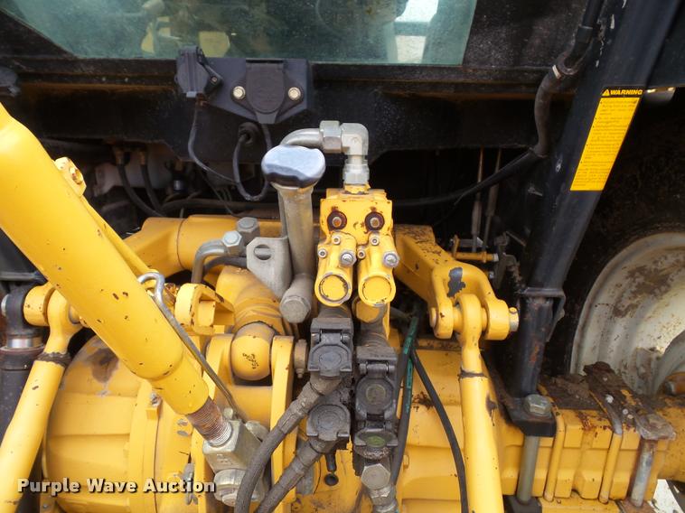 image for item DA3753 2000 New Holland TS100 tractor