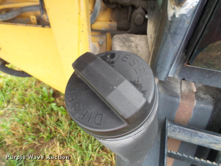 image for item DA3753 2000 New Holland TS100 tractor