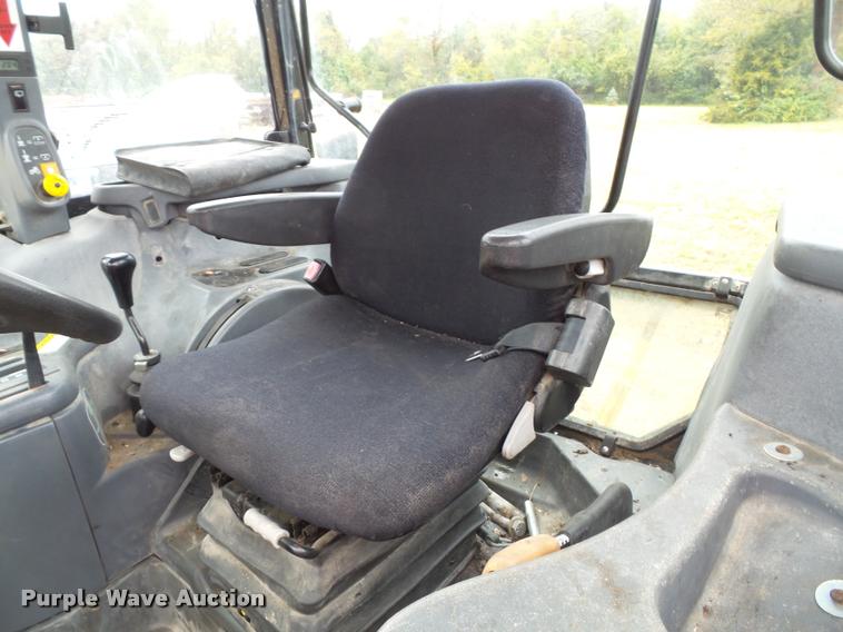 image for item DA3753 2000 New Holland TS100 tractor