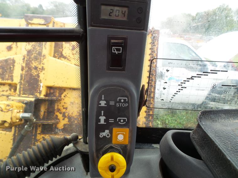 image for item DA3753 2000 New Holland TS100 tractor