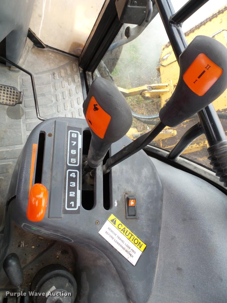 image for item DA3753 2000 New Holland TS100 tractor