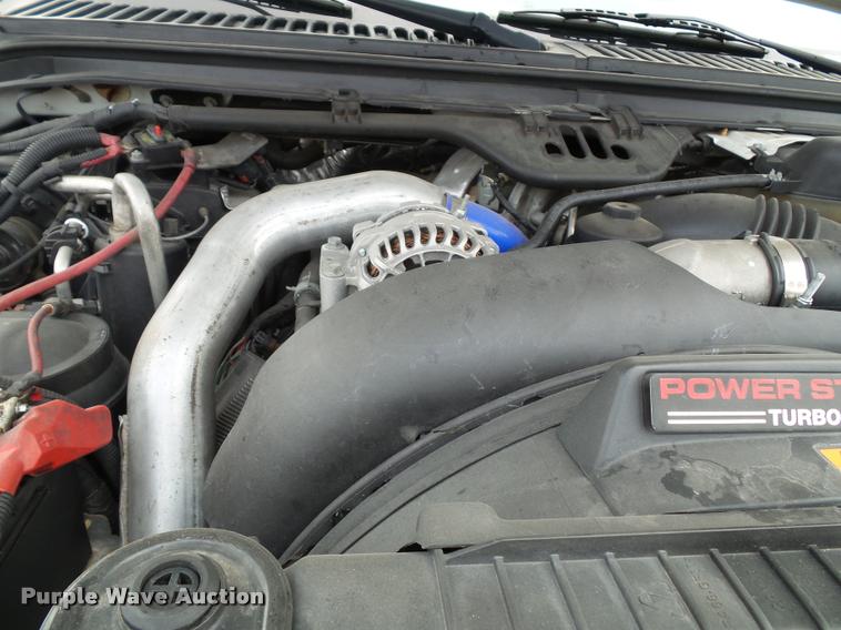 image for item DA3754 2006 Ford F550 service truck with crane