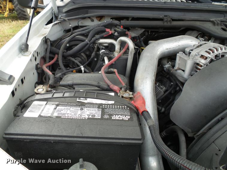 image for item DA3754 2006 Ford F550 service truck with crane