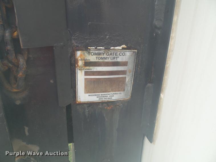 image for item DA3754 2006 Ford F550 service truck with crane