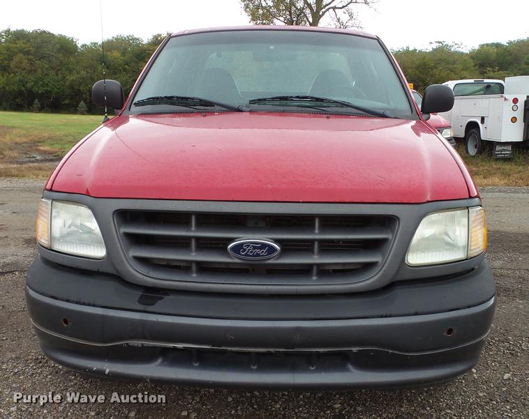 image for item DA3922 2003 Ford F150 SuperCab pickup truck