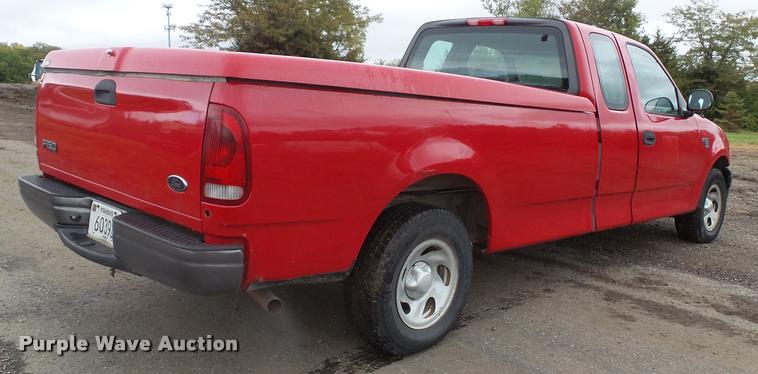 image for item DA3922 2003 Ford F150 SuperCab pickup truck
